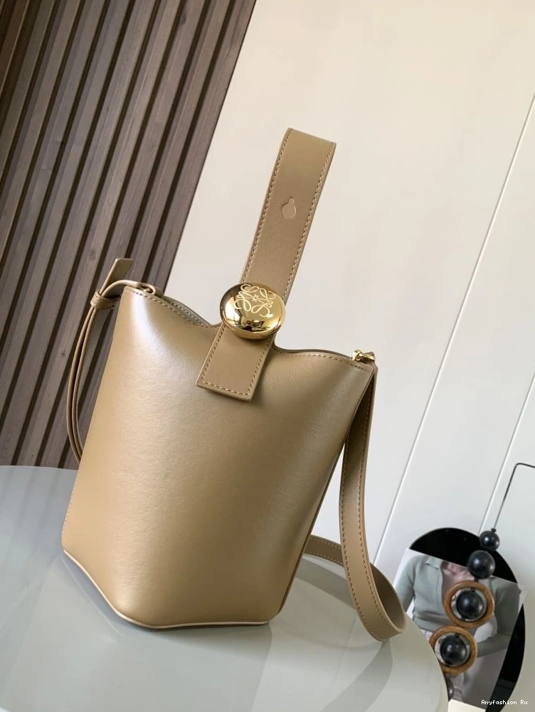 Bags Premium Bucket Loewe 73213 0824